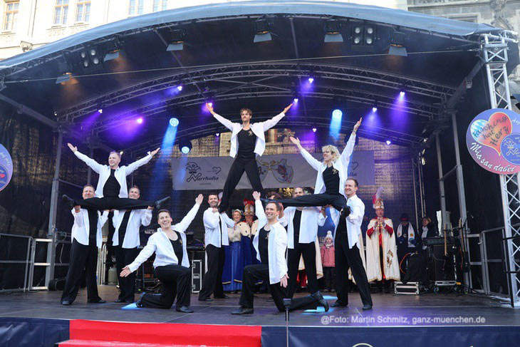 Auftritt Fahnenregiment im Rahmen der Inthronisation am 03.01.2026 auf dem Marienplatz (&copy;Foto: Martin Schmitz) 